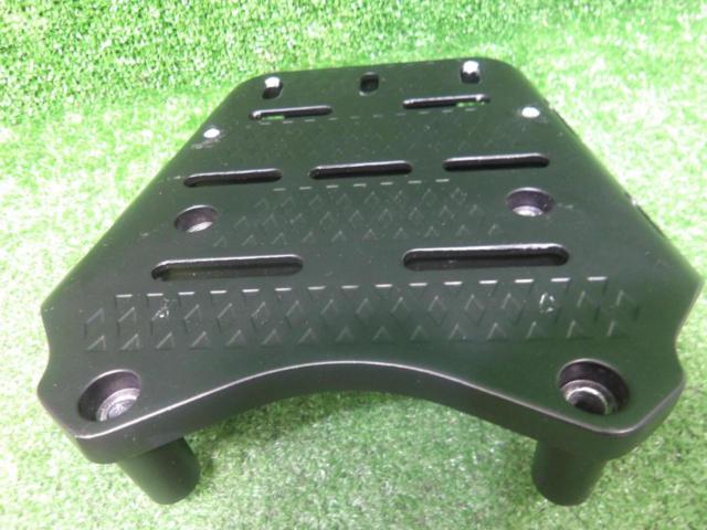 PCX125 (removed from JK05), manufacturer unknown.
Top case base only