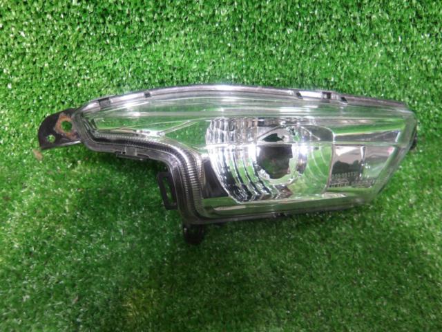 Genuine Yamaha part (removed from a Cygnus X4 model).
Turn signal lens left right set