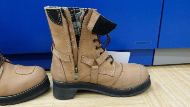 24.5cm
WILDWING (Wild Wing)
Riding boots
Falcon
WWM-0001
ATU
Platform boots
Crazy brown