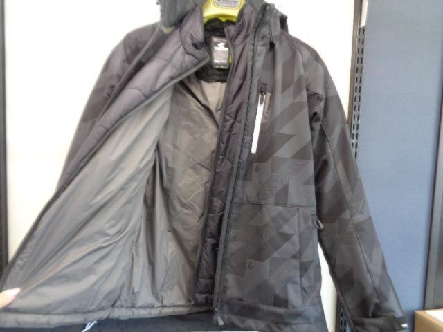 RS Taichi
RSJ730
Soft shell all season Parker
XL size