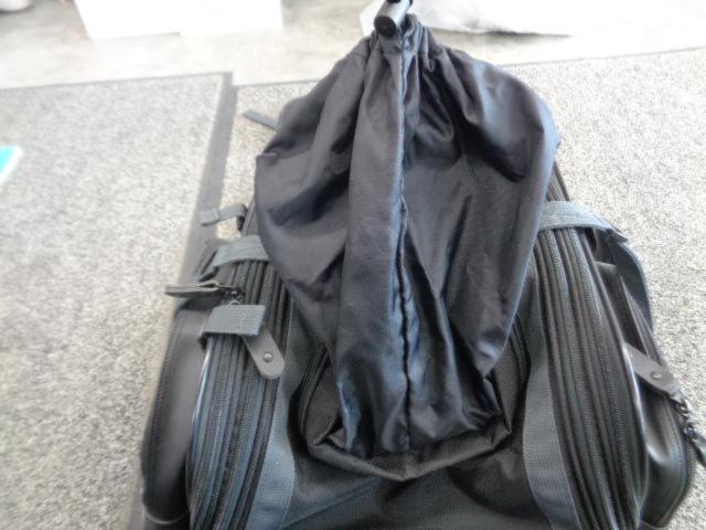 [MOTO
FIZZMFK-101
Field Seat Bag (Black)