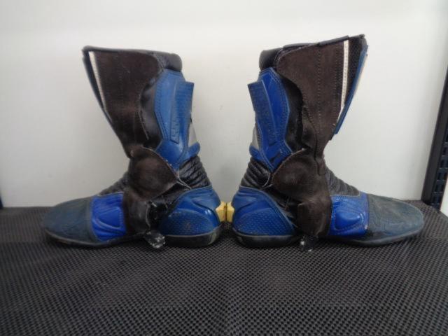 Wakeari
BERIK
Racing boots
EUR44