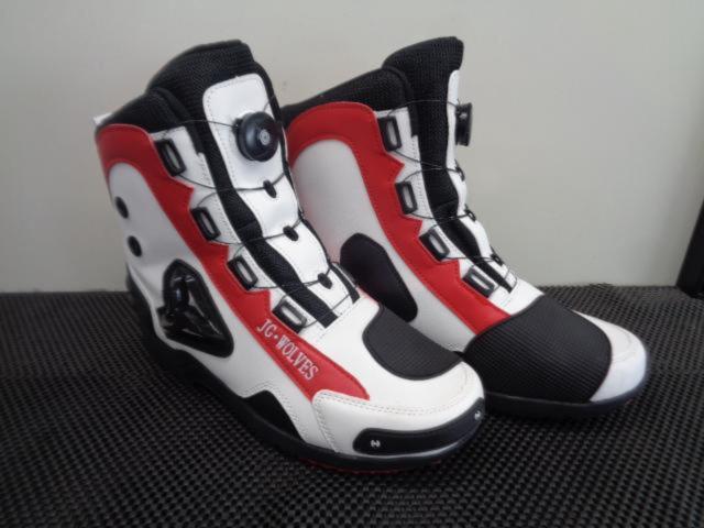 No Brand
Riding boots
Fitting about