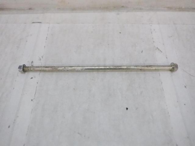 2 YAMAHA
Front axle shaft