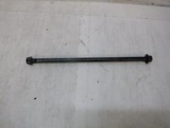 2 YAMAHA
Engine pivot shaft