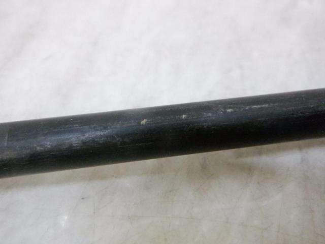 2 YAMAHA
Engine pivot shaft