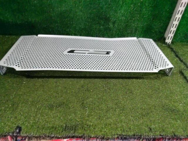 Unknown manufacturer radiator core guard
CB1300SF (SC54)