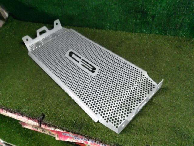 Unknown manufacturer radiator core guard
CB1300SF (SC54)
