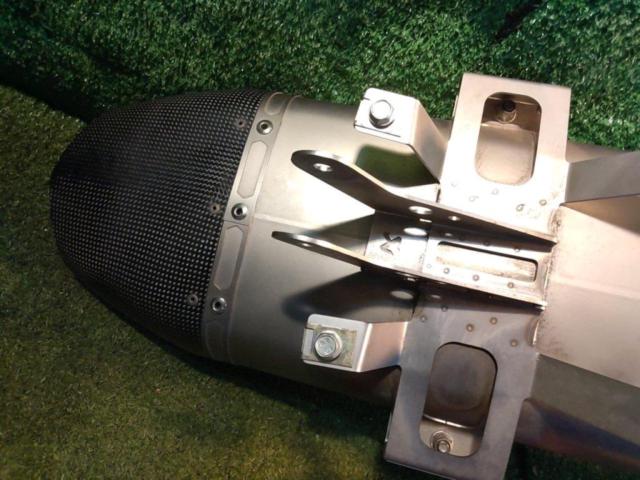 AKRAPOVIC
Slip online
Titanium
Daytona
DAYTONA675 / R
Compatible with 09-12