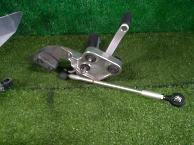 Genuine Yamaha footpegs
Removed from an FZS1000 (year unknown)
FAZER