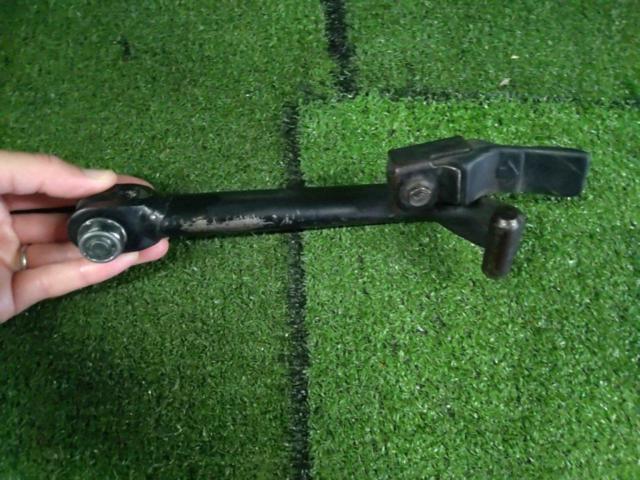 Genuine Honda parts
Side stand
Super Cub C50 (AA01) removal