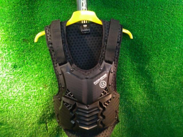 KOMINESK-688
Supreme body protector
Size: XL