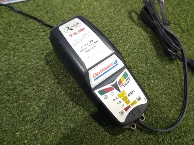 Red Baron
ROM
TECMATE
OPTIMATE4
Fully automatic battery diagnostic function with battery charger