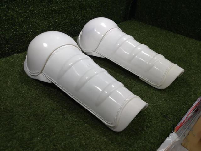 SINISALO
Knee protector
white