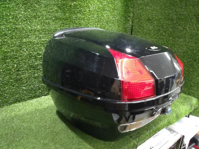 [Manufacturer unknown]
Rear box
Key one
With base
Missing metal screws