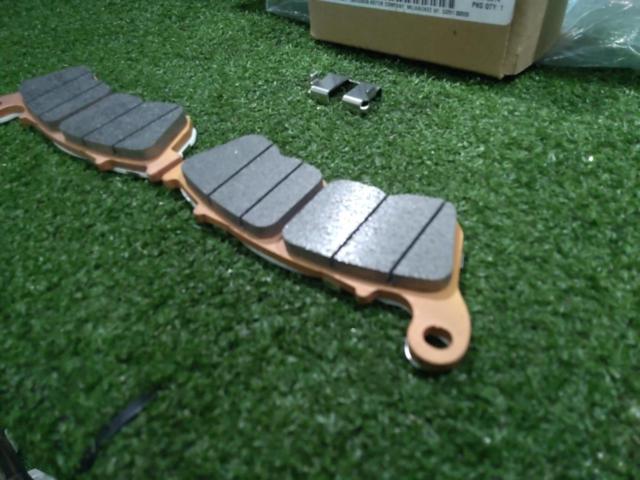 【HarleyDavidson/ハーレーダビッドソン】純正ブレーキパッド 標準装備パッド フロント 品番:41300004 | 目立った傷や ...