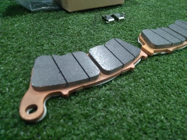 【HarleyDavidson/ハーレーダビッドソン】純正ブレーキパッド 標準装備パッド フロント 品番:41300004 | 目立った傷や ...