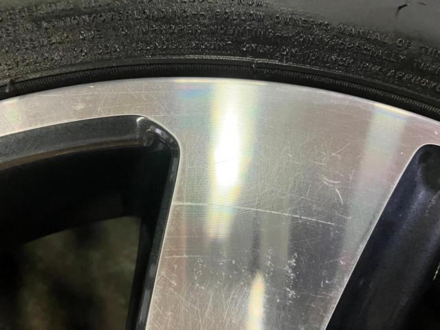 Suzuki genuine Swift genuine aluminum wheels + MINERVA
RADIAL
209