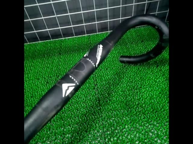 Φ31.8/400 MERIDA PROドロップハンドル ブラック