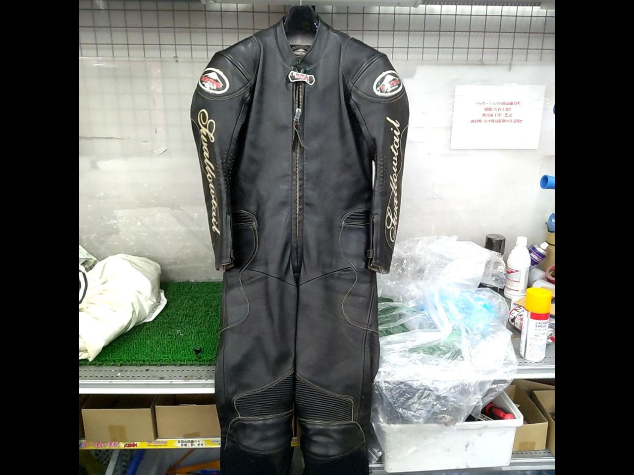 KUSHITANI 革製ツナギ | 傷や汚れあり | アップガレージ 横浜町田総 