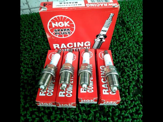 NGK レーシングプラグ 4660 4個セット R7433-8 | 未使用 | アップ 