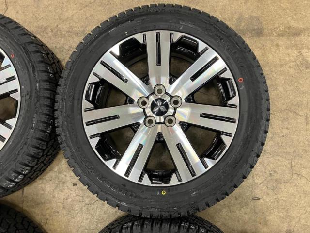 ☆国産新品タイヤ付☆ 三菱 デリカD:5/CV1W 純正ホイール + YOKOHAMA 