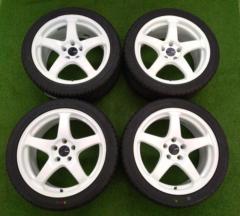 ENKEI
PerformanceLine
PF05
+
KENDA
KR 20
245 / 40R18
Manufactured in 2026