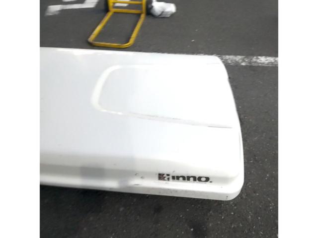 INNO ローダウンクルーザー BR585ルーフBOX 両開き | 傷や汚れあり 