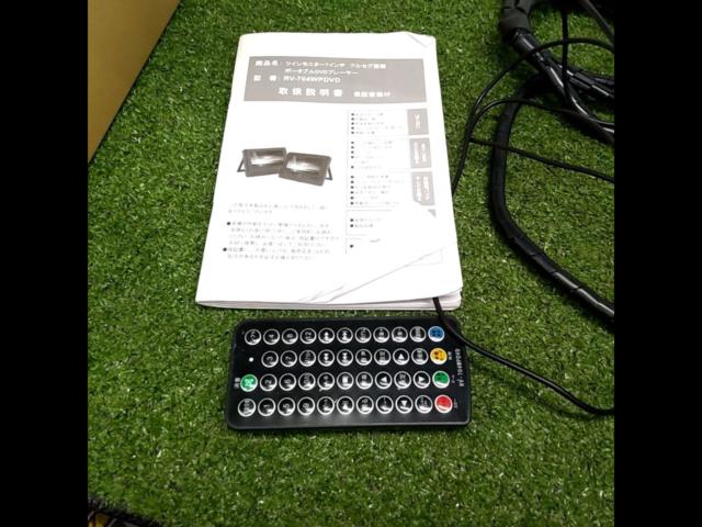 メーカー不明 ヘッドレストDVDプレイヤー