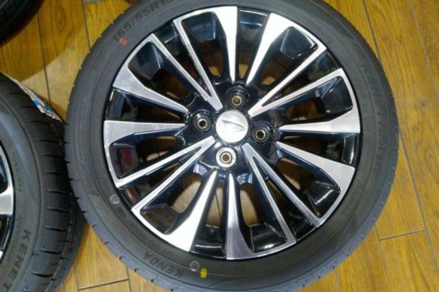 DAIHATSU LA650S/タントカスタム純正ホイール + KENDA KENDA KR203 