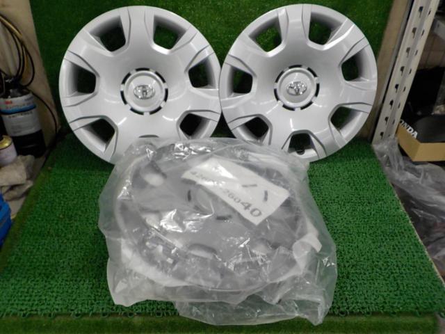 TOYOTA 純正ホイールカバー 【ハイエース/200系/15インチ用】 | やや傷 