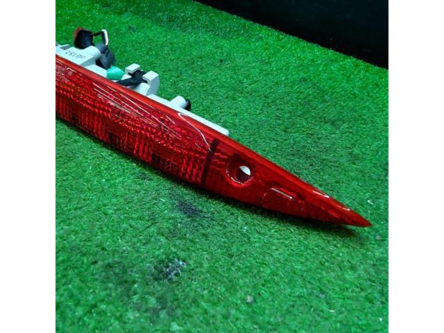 ストリーム/RN6】HONDA純正 LEDハイマウントストップランプ | やや傷や 