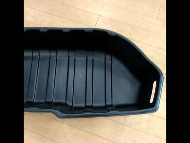 C25/セレナ】日産純正 ラゲッジアンダーボックストレイ | 目立った傷や 