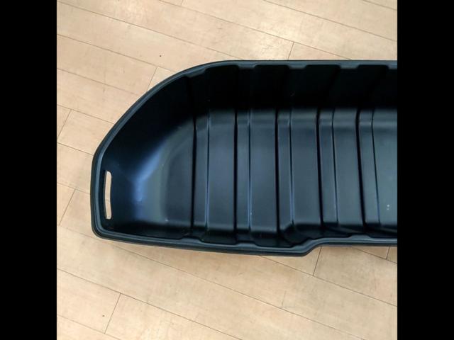 C25/セレナ】日産純正 ラゲッジアンダーボックストレイ | 目立った傷や 