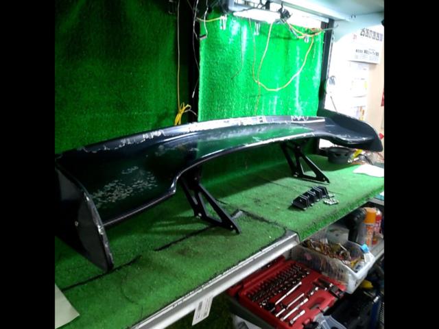 メーカー不明 汎用 カーボン調 GTウイング 1450mm(実測値) | 傷や汚れ 