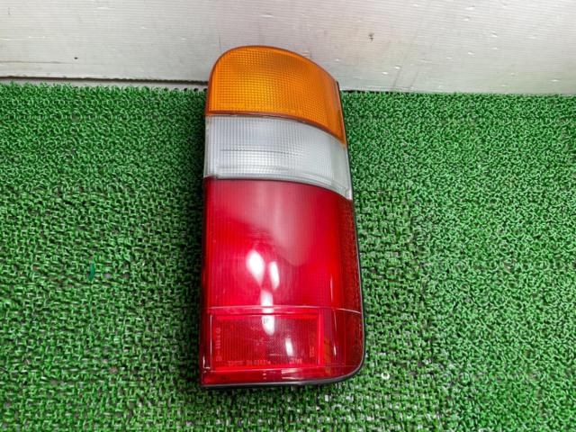 ハイエース/100系】トヨタ純正 テールレンズ | 中古品 | アップ 
