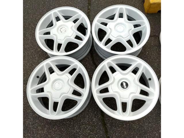 MINI クラブマン R56 純正ホイール | やや傷や汚れあり | アップ 