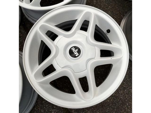 MINI クラブマン R56 純正ホイール | やや傷や汚れあり | アップ 