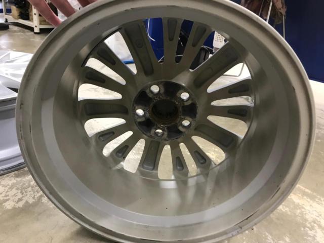 トヨタ純正(TOYOTA) 20系ヴェルファイア/アルファード後期純正ホイール 