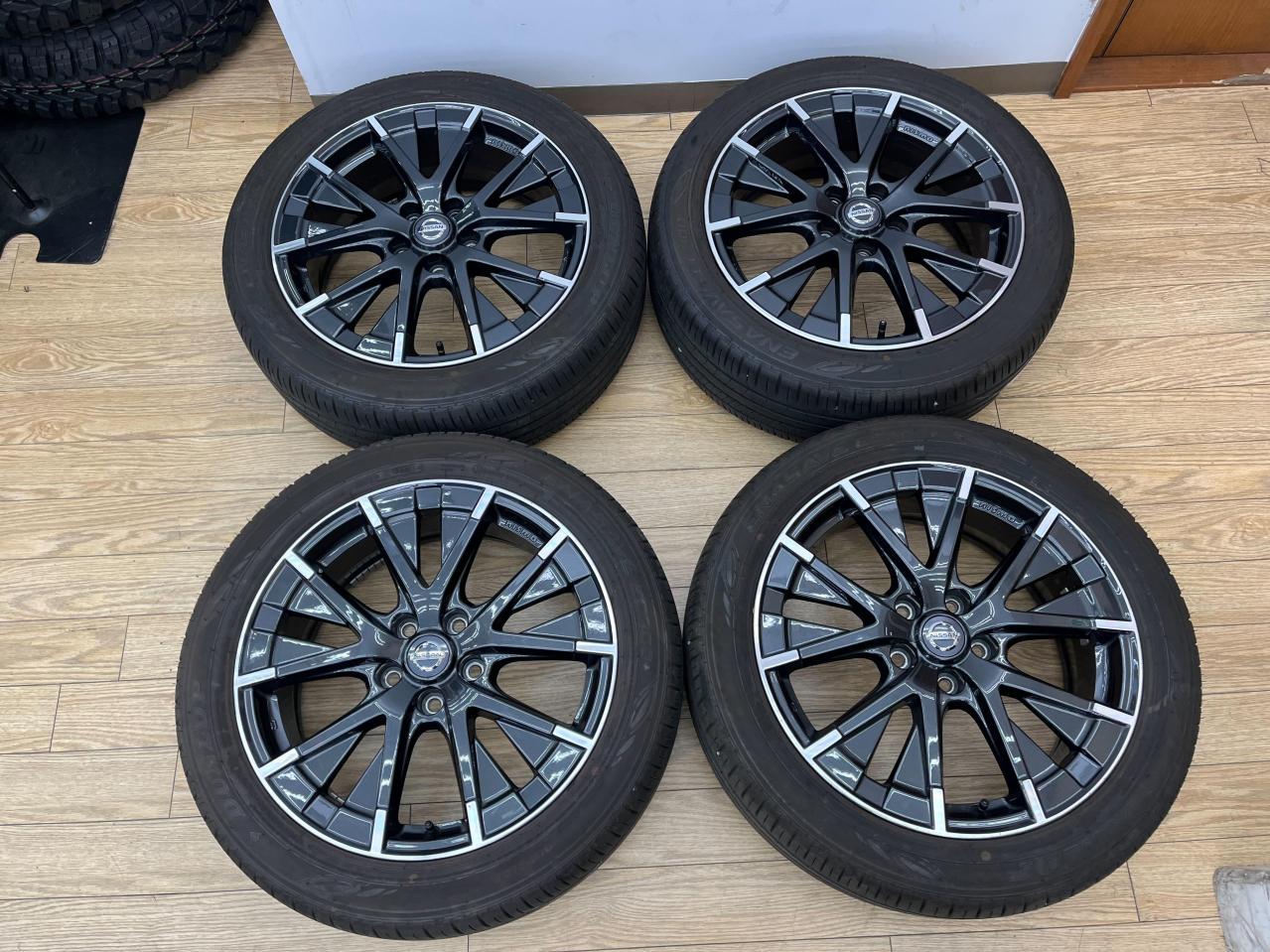 日産 リーフNISMO/ZE1 純正ホイール + DUNLOP ENASAVE EC300+ ☆現行 