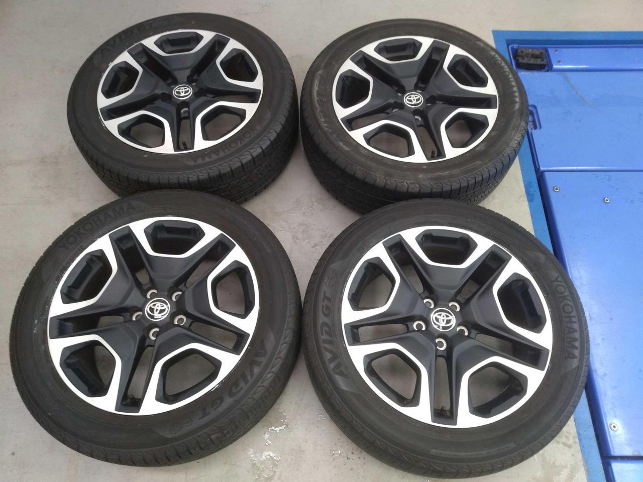 TOYOTA純正 50系RAV4 純正アルミホイール + YOKOHAMA AVID GT | やや傷 