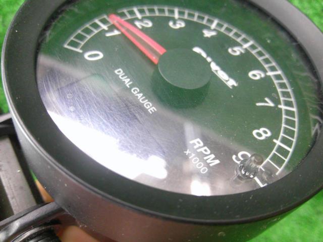Pivot】DUAL GAUGE タコメーター DXT | やや傷や汚れあり | アップ 