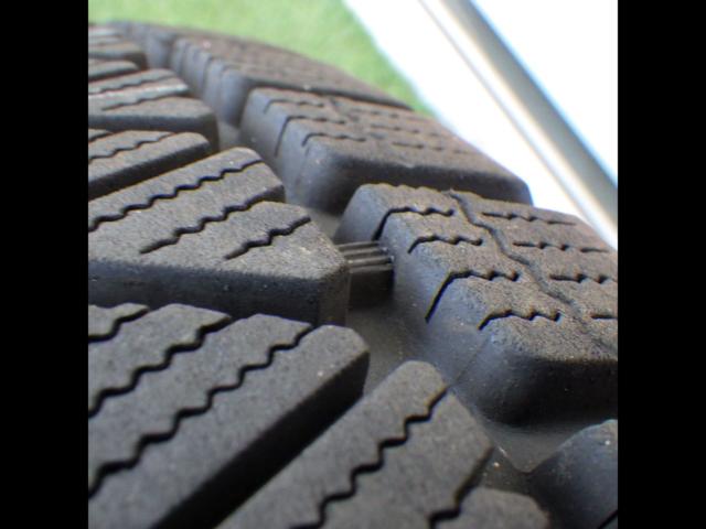 スタッドレス】BRIDGESTONE(ブリヂストン)BLIZZAK DM-V3 235/65R18 