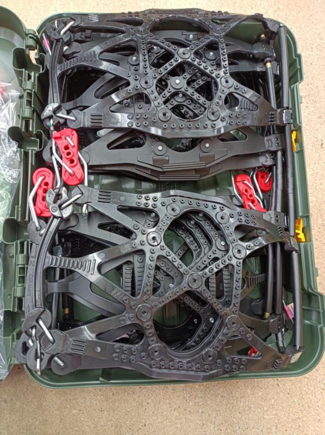 CAR-MATE BIATHLON QUICK EASY QE12L ※非金属製タイヤチェーン | 未 