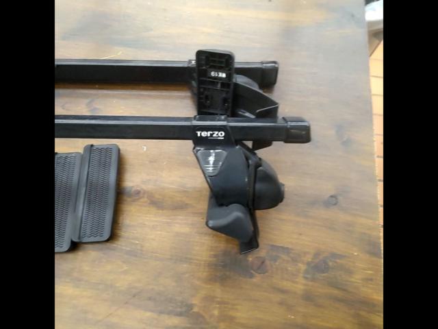 TERZO ベースキャリアセット EF14BL + EB2 バー120cm(ヤリスクロスにて 