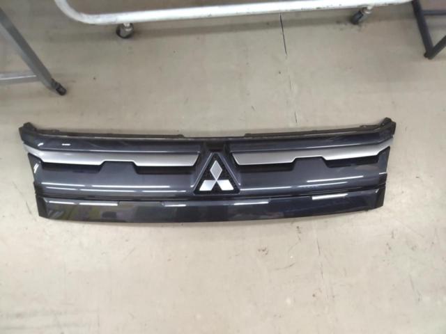 MITSUBISHI(ミツビシ) CV1W デリカD:5後期純正フロントグリル | やや傷 