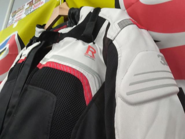 ☆☆値下げしました☆☆【KOMINE】Rスペックメッシュジャケット 07-130 / ウインドプルーフライニングジャケット 07-051 【JP XL】