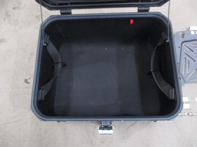 COOCASE COOCASE クーケース バイク用 アルミトップケース 55L シルバー 目立った傷や汚れ無し 水戸店 バイク用品 ツーリング用品 BOX 二輪 を通販で購入する 中古カー バイク用品の販売なら