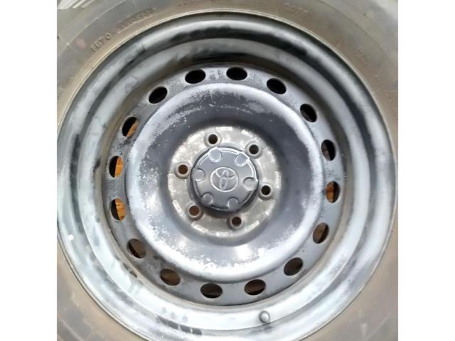 トヨタ FJクルーザー純正スチールホイール+YOKOHAMA iceGUARD G075 