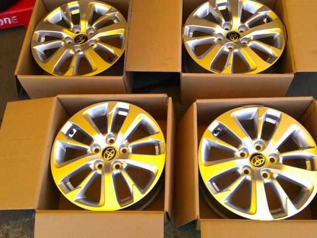 中古ホイール 4本 トヨタ ヤリスクロス純正 16インチ 6.5J+45 5H114.3 ハブ